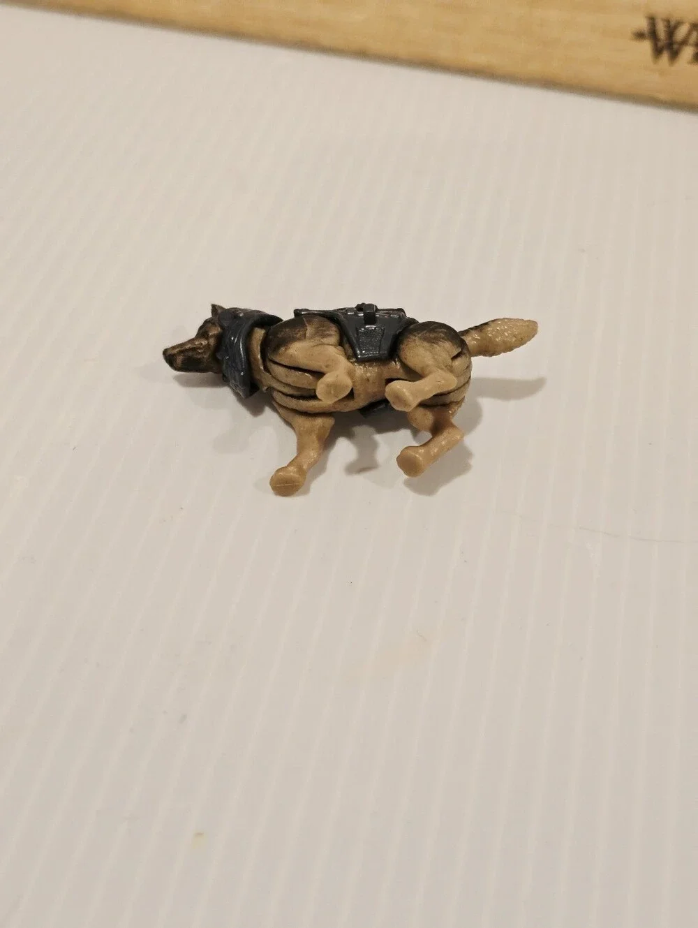 Mega Bloks Halo NMPD Officer and German Shepherd Figure Set